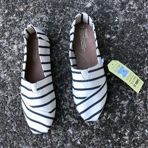 Toms- White Navy Riviera Stripe Woman’s Classics